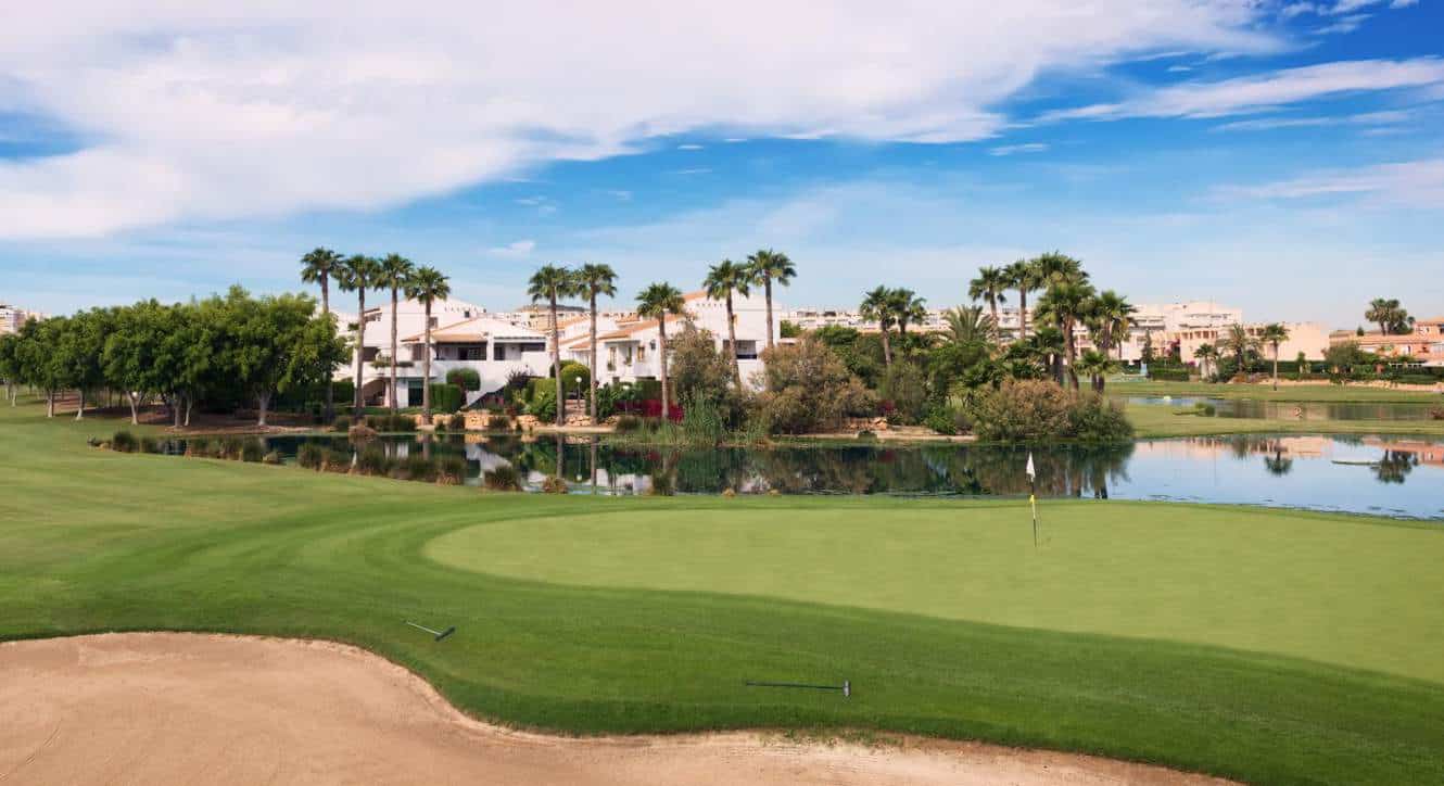 Read more about the article Ultimate Guide to Planning a Perfect Golf Getaway in Benidorm