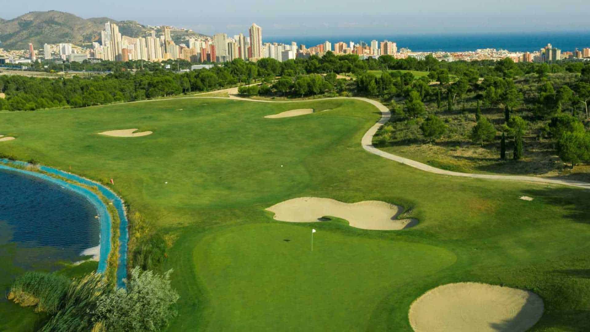 You are currently viewing The closest golf courses to Benidorm
